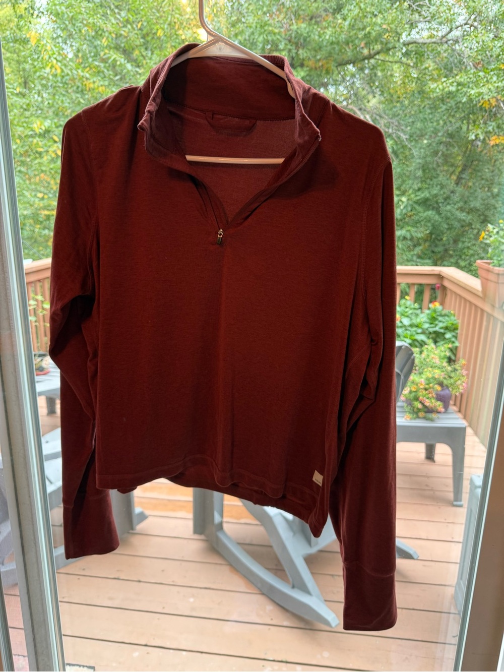 Vuori Long Sleeve Quarter-Zip Top - Burgundy